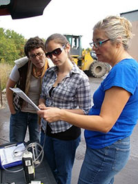 Dr. Nora Traviss