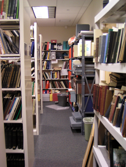 wr_specialcollectionsroomaisle-1