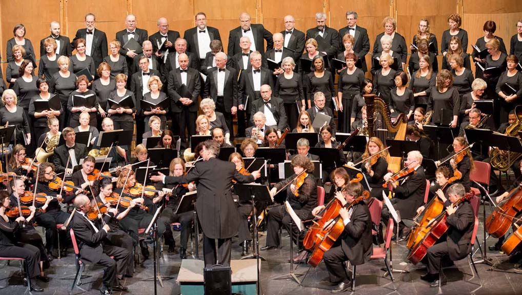 Symphony NH will play works by American Masters: Gershwin, Copland, Bernstein, and Rodgers.