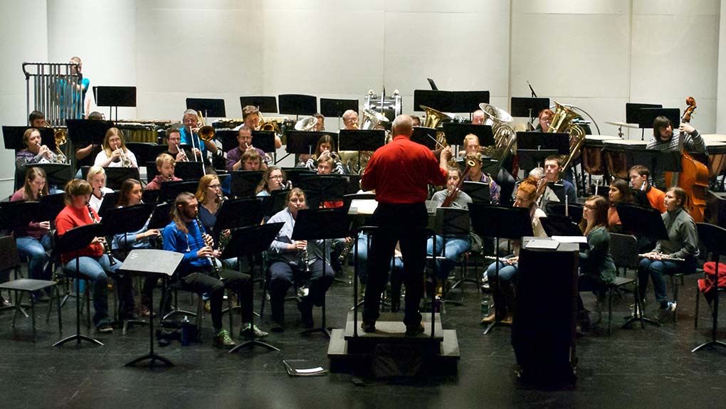 Jim Chesebrough conducts the KSC Concert Band.