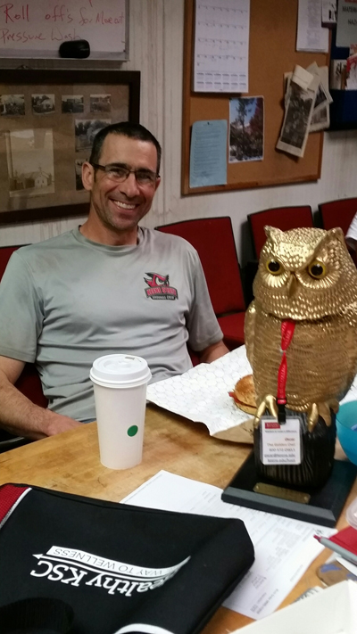 Michael Gianferrari receives the Golden Owl.