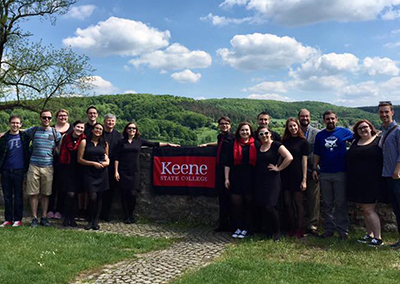 The KSC Chamber Singers at the ruins of Salzderhelden Castle.