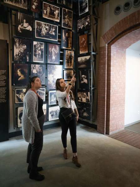Holocaust Museum, Photo Gallery