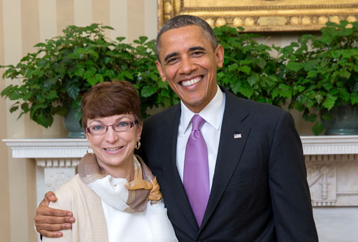 Heidi Welch '96 is greeted by President Obama at the White House (Official White House photo by Lawrence Jackson)