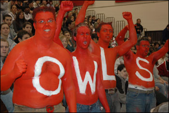 Owl fans are ready for LEC tournament action!