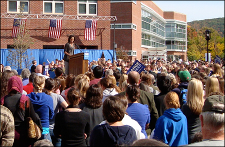 Michelle Obama Urges Students to Vote