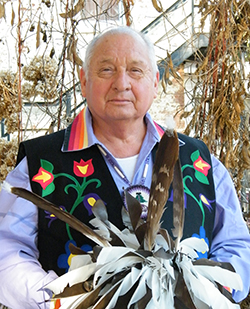 Mohawk leader Tom Porter (Sakokwenionkwas)