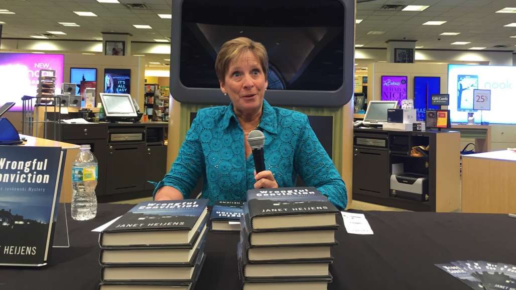 Janet Heijens at a book signing