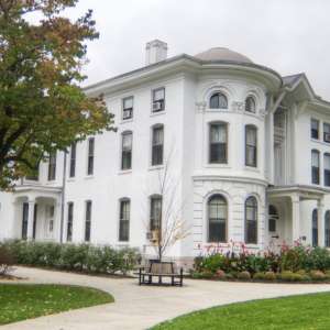 Hale Building, Summer