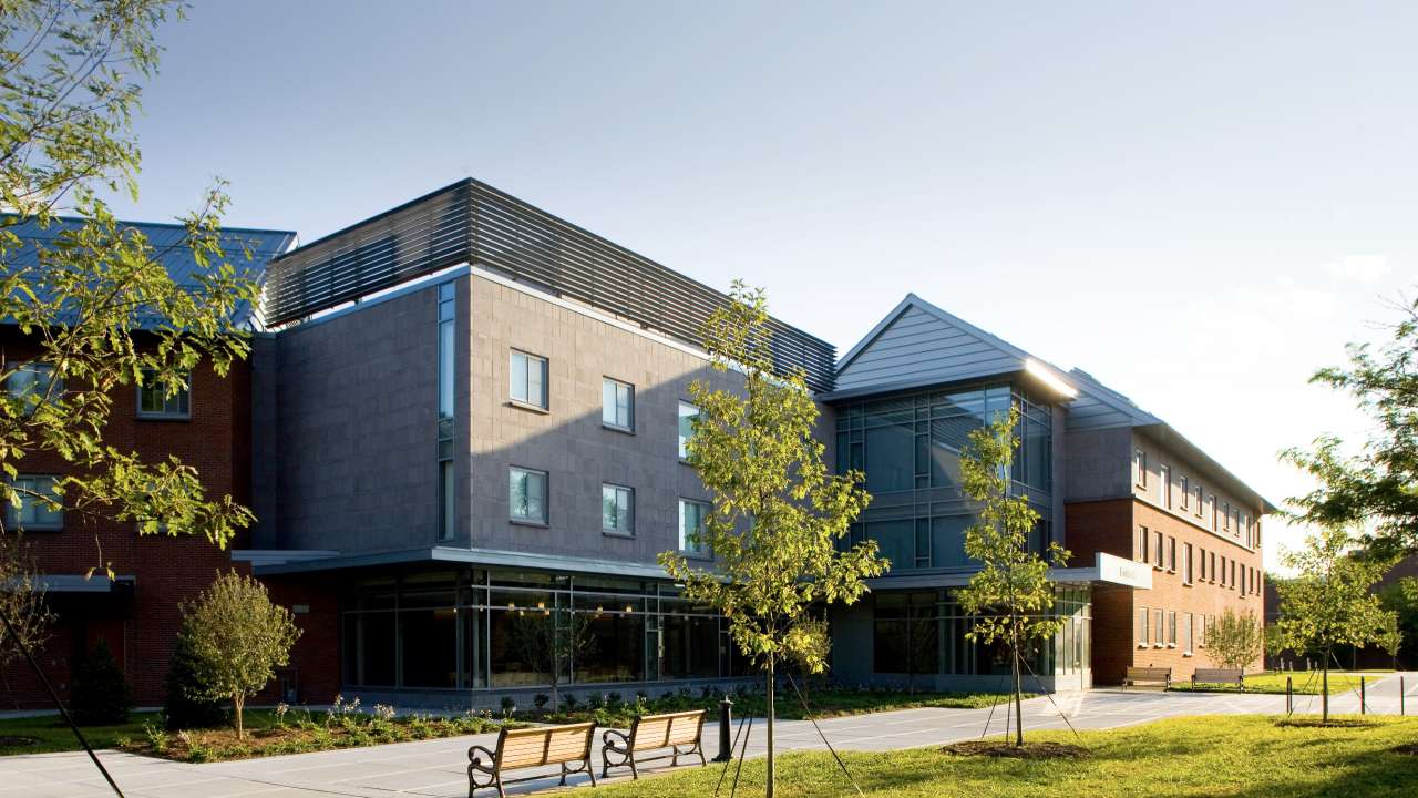 Pondside III, Residential Hall