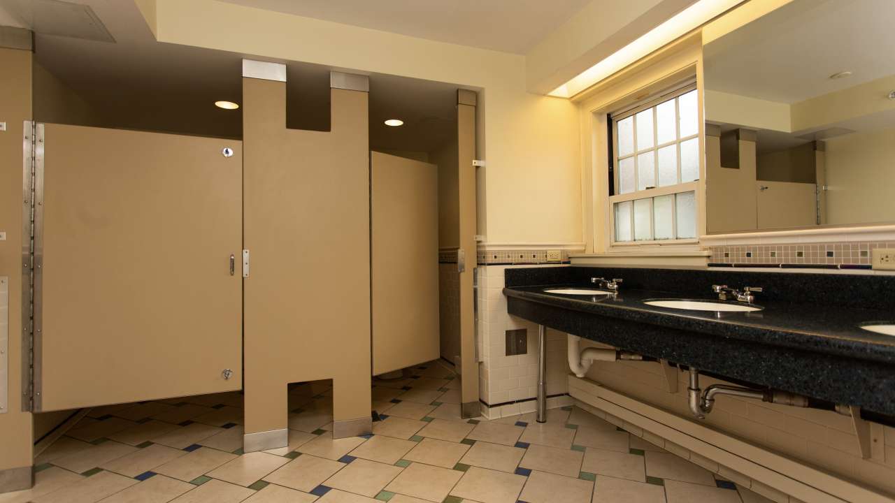 Fiske Hall bathroom.