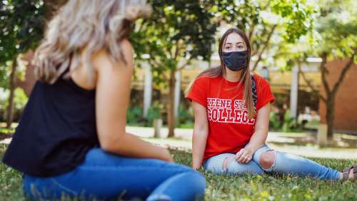 Students with masks on quad