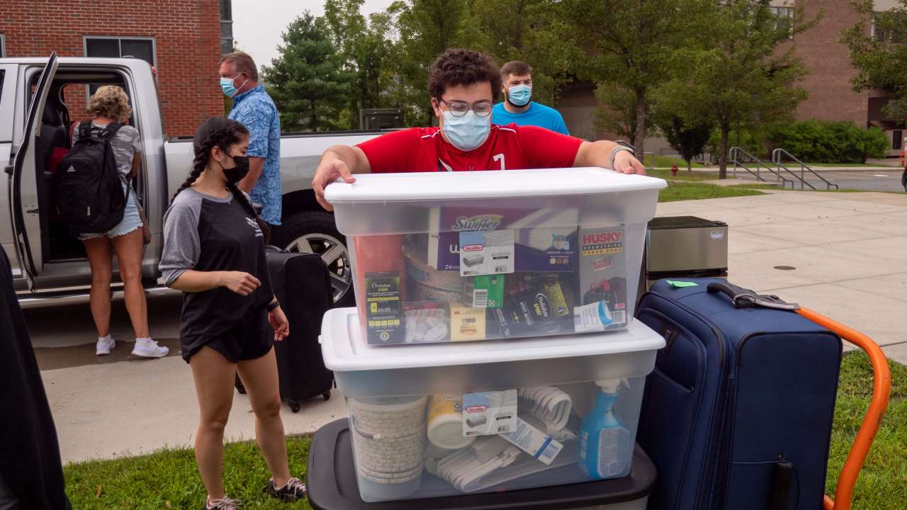 Movein day 2021 · Image Galleries · Keene State College