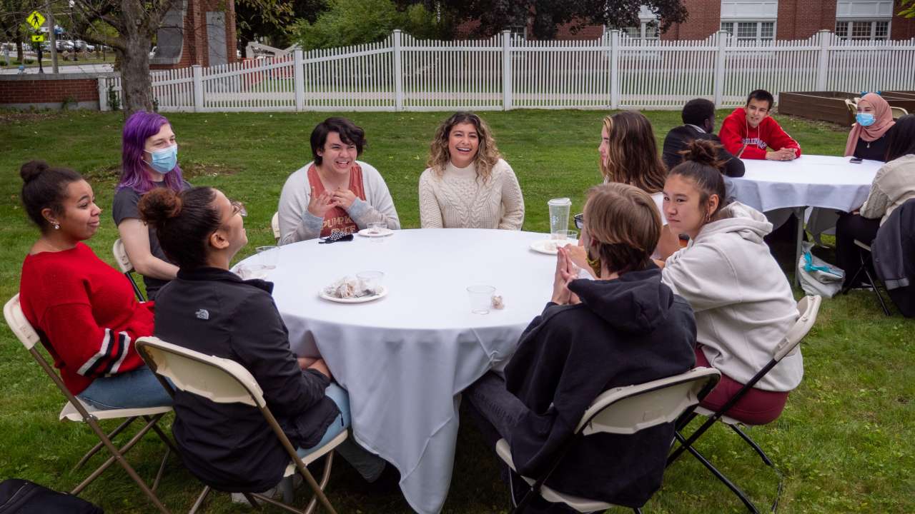 Students and alumni gather for a conversation about alumni leadership of color