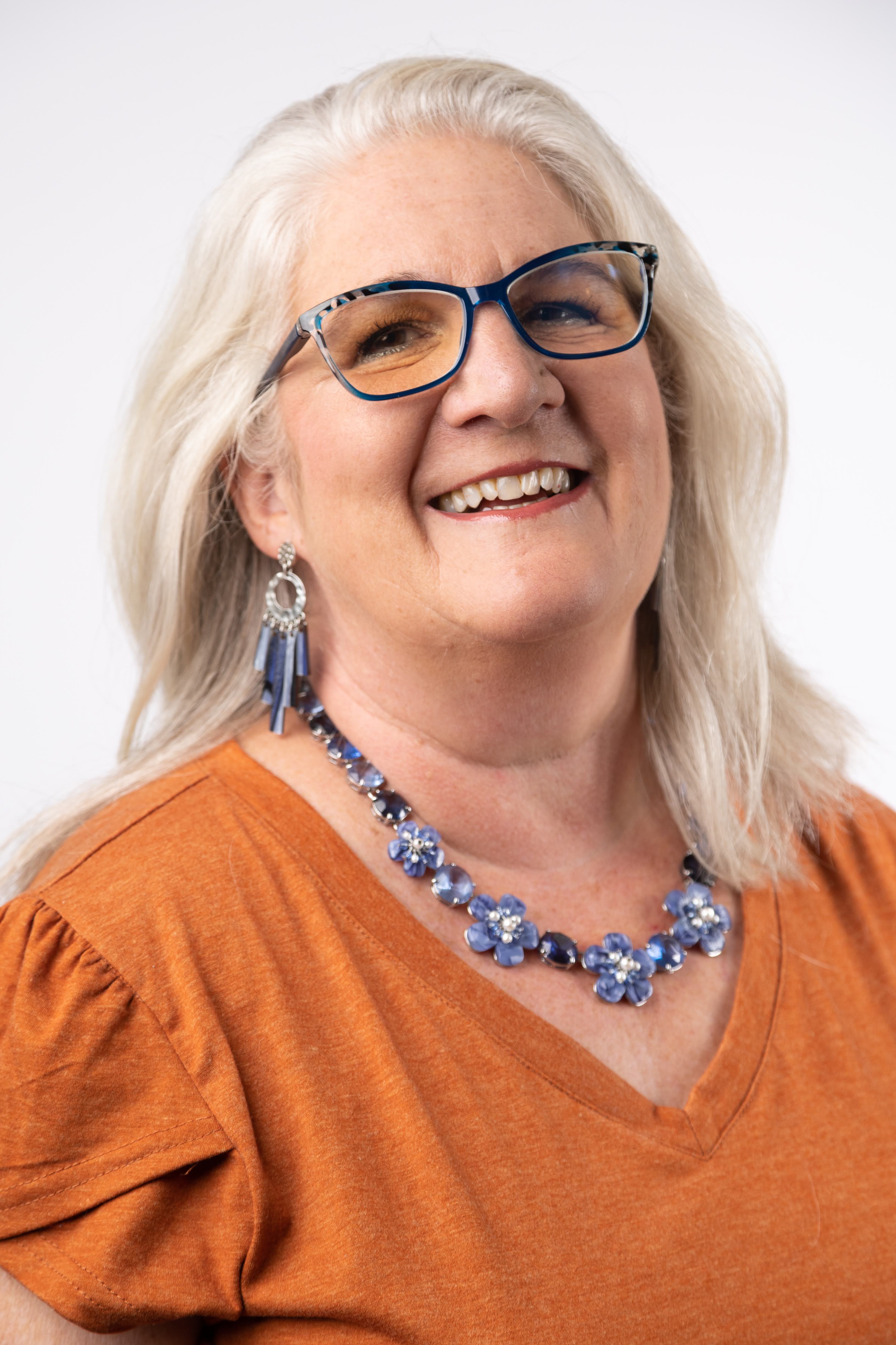 Photo of Dr. Tammy E. Warner