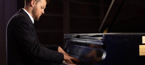 Steinway Gala